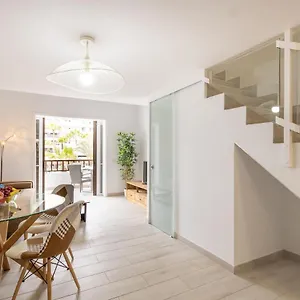 https://duplex-parque-santiago-1-2a020.in-canary-islands.com