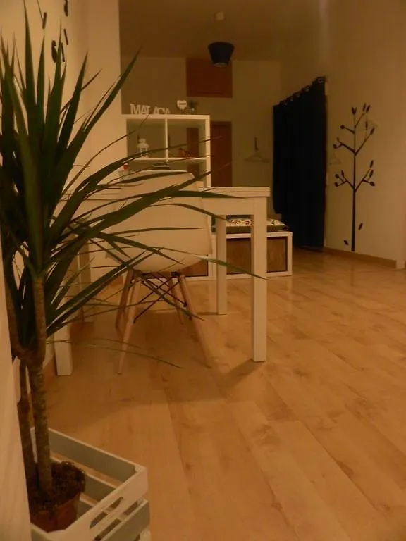 Malaga Sweet Home 0*,